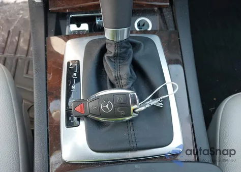 2013 Mercedes-Benz C 300 Luxury 4Matic/Sport 4Matic из США, поврежденный, VIN WDDGF8AB1DG109808